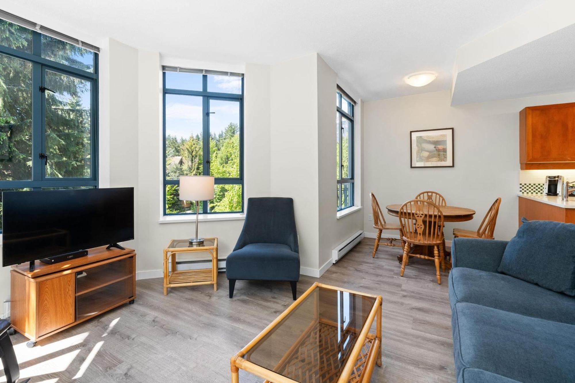 Alpenglow Lodge Bear Wonder One Bedroom By Mva 휘슬러 외부 사진