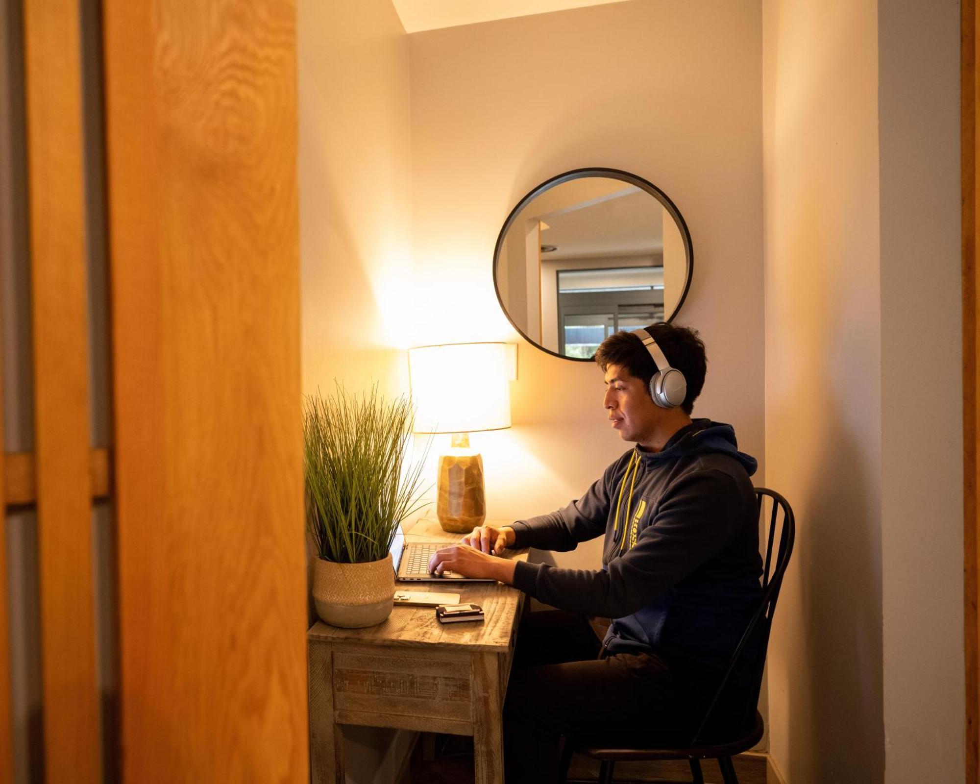 Alpenglow Lodge Bear Wonder One Bedroom By Mva 휘슬러 외부 사진